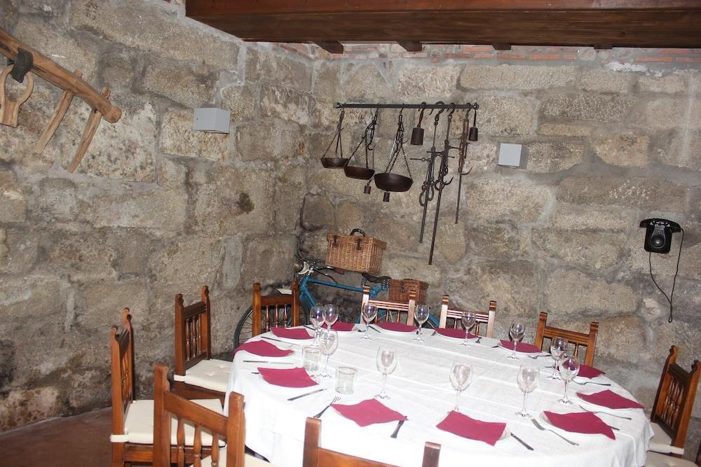 Hotel Cinco Castanos Канделарио Экстерьер фото